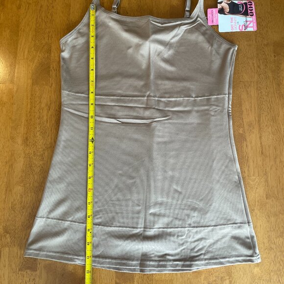 Size 2XL Maidenform Sweet Nothings nude firm control tummy toning tank - Picture 4 of 10